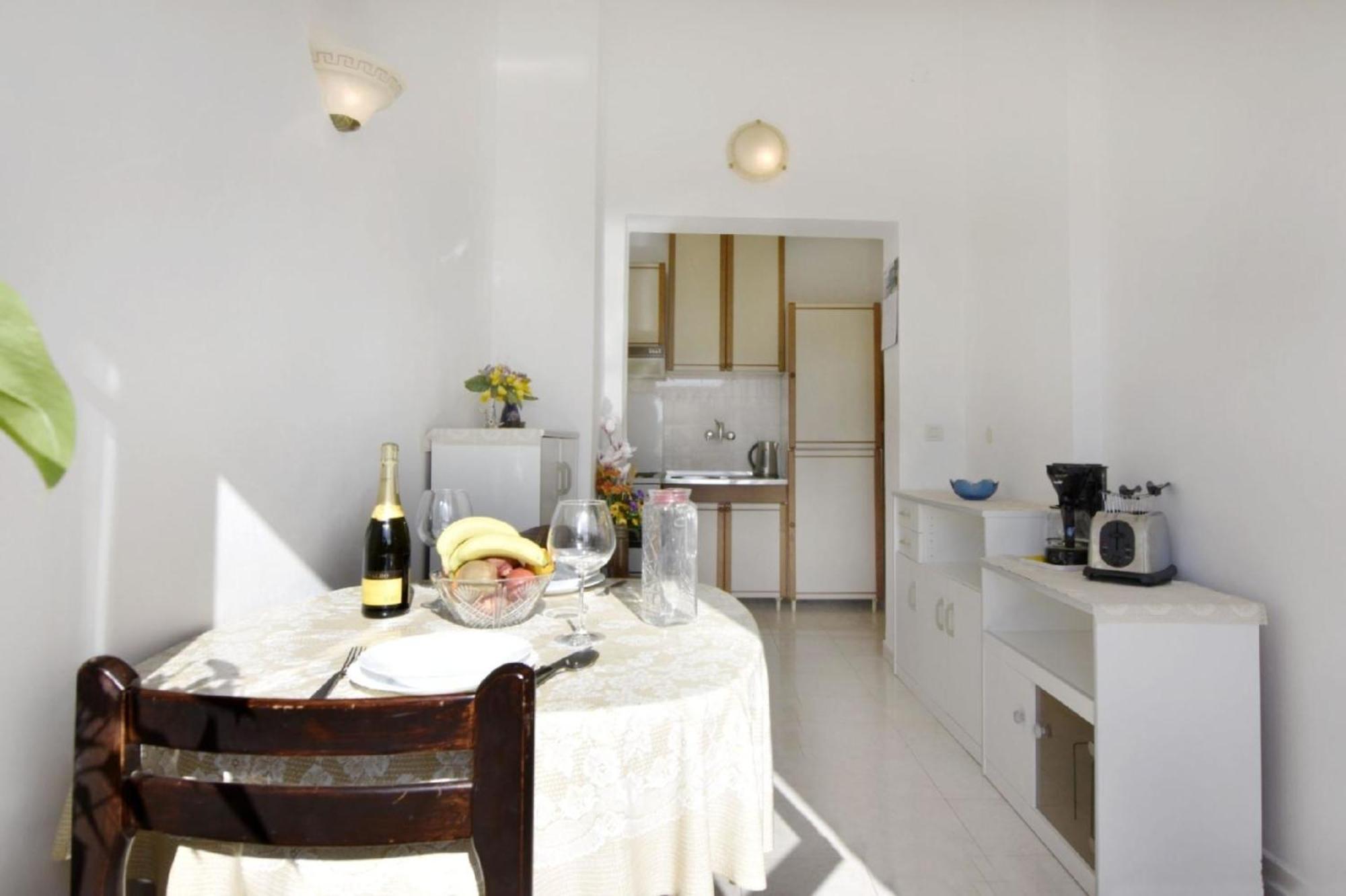 Einfache 2-zimmer-wohnung In Meeresnaehe