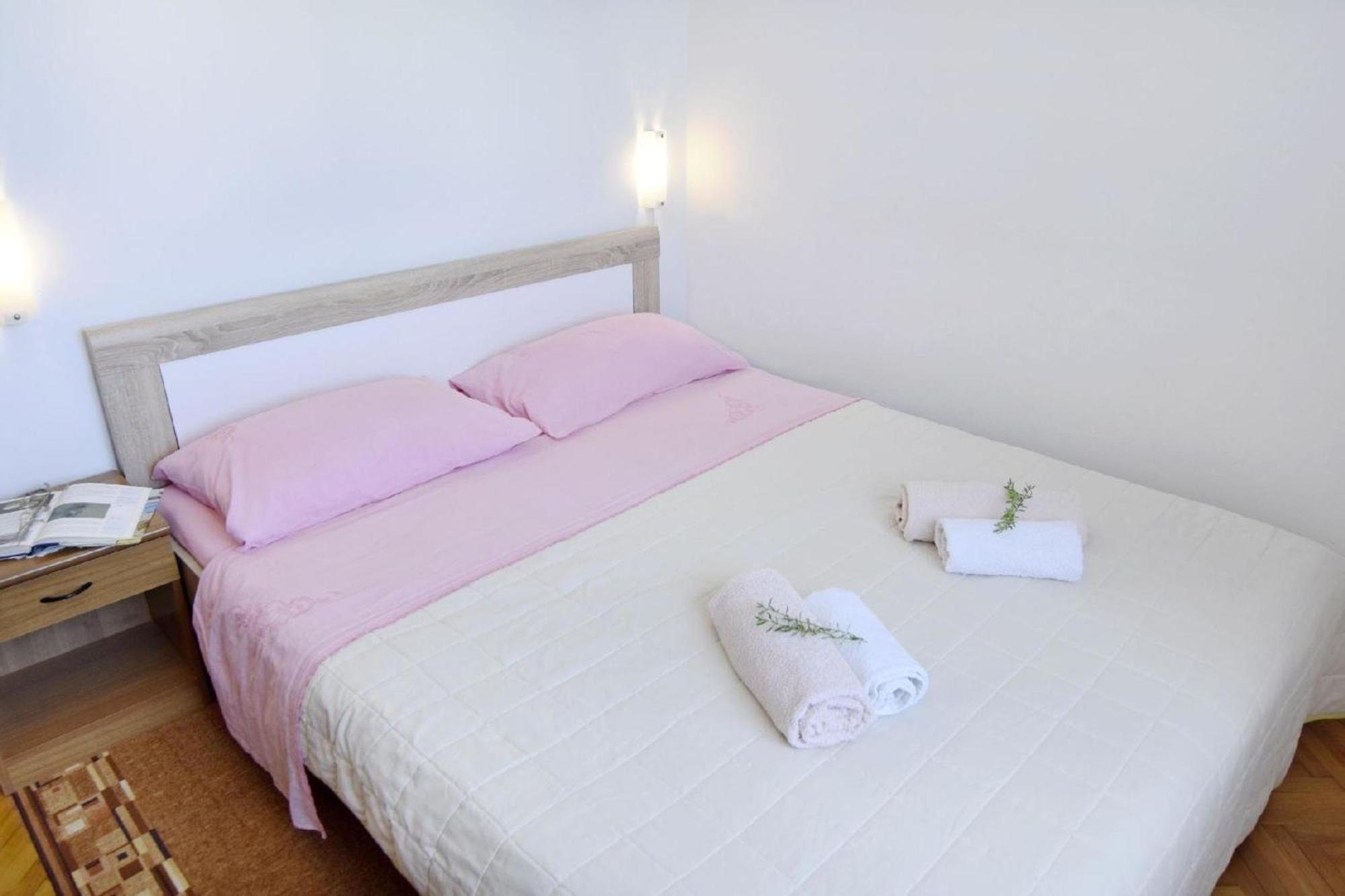 Apartment Einfache 2-zimmer-wohnung In Meeresnaehe Umag