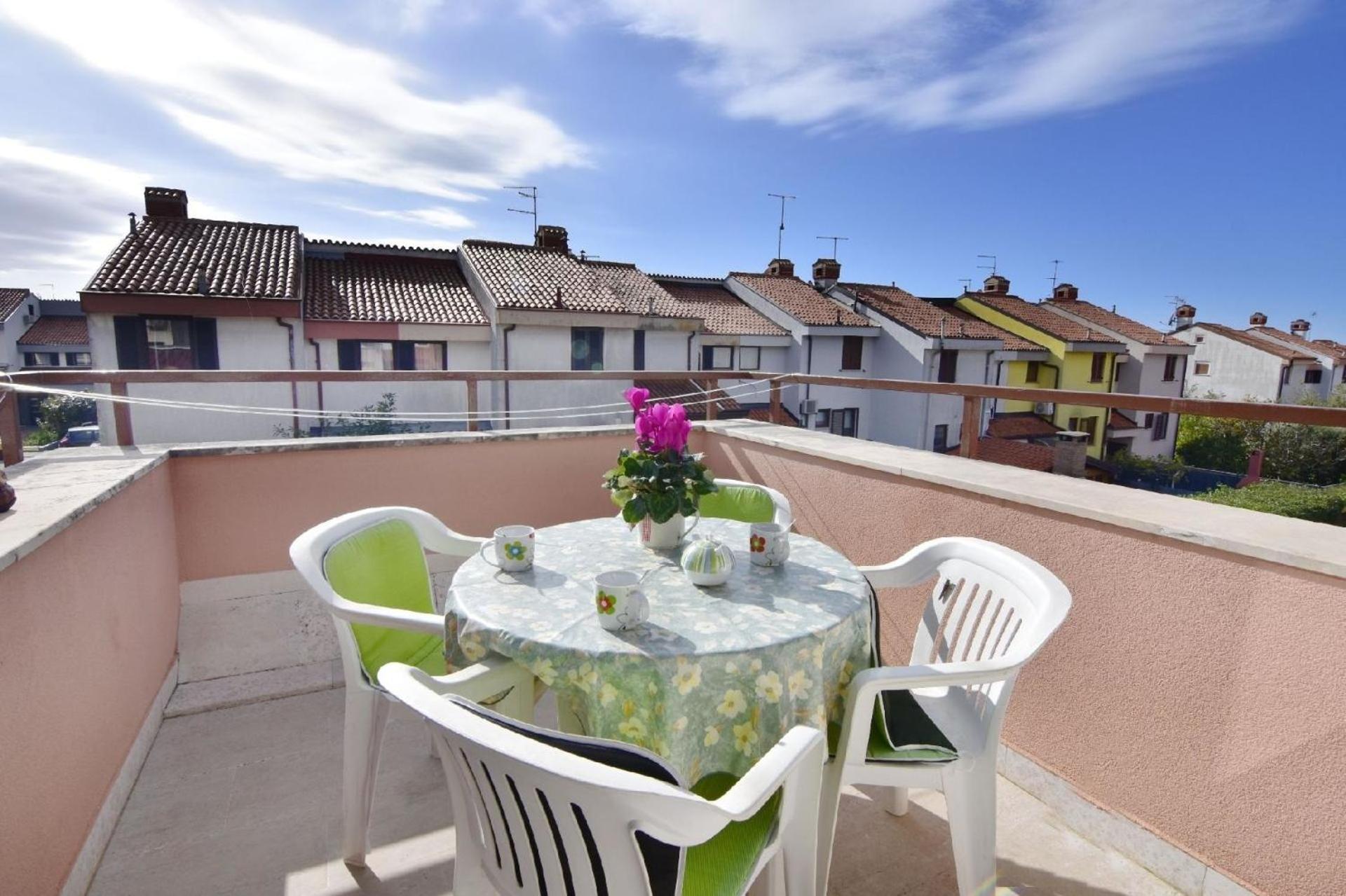 Apartment Einfache 2-zimmer-wohnung In Meeresnaehe *